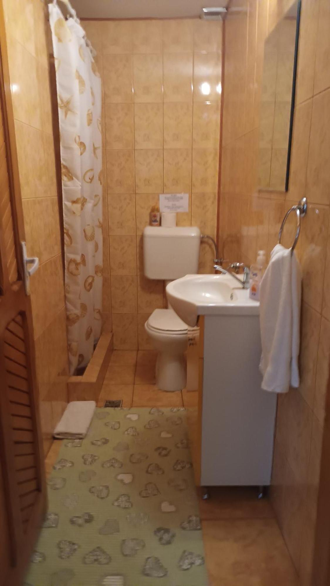 Hotel Vila Nadia Oesti-Paminteni Habitación foto